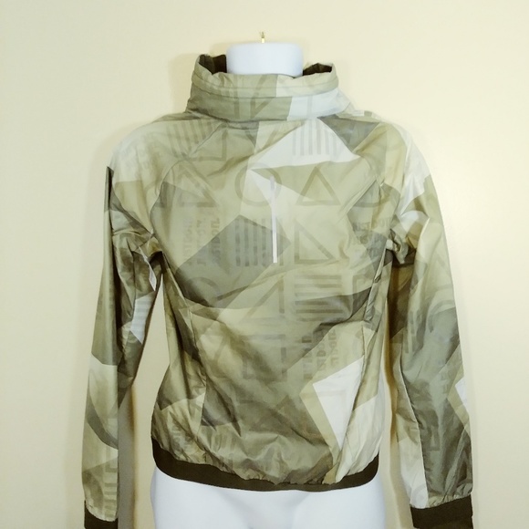 Nike Shield Hooded Running Jacket REFLECTIVE SMALL - Picture 3 of 5